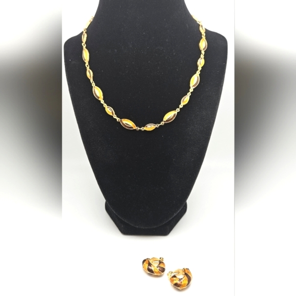 D'ORLAN Vintage Gold Enamel Necklace Clip on Earrings Set Signed 8685 - Picture 1 of 5